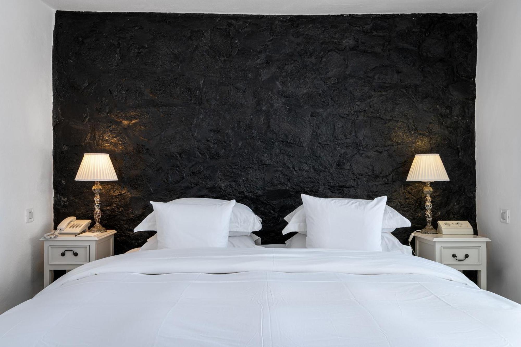 Iconic Santorini, A Boutique Cave Hotel By Sandglass Імеровіглі Номер фото