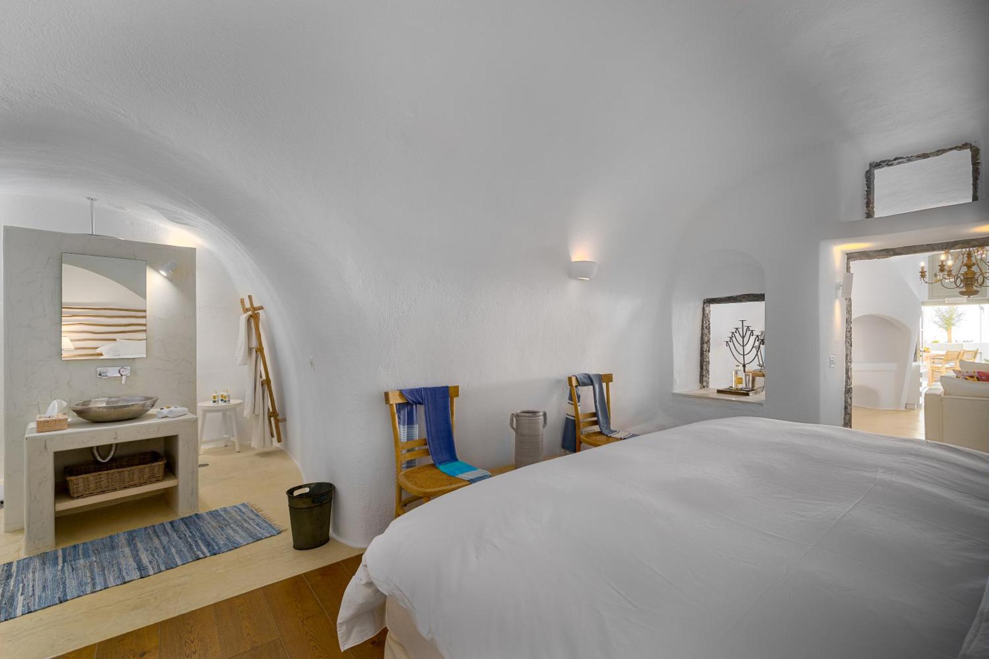 Iconic Santorini, A Boutique Cave Hotel By Sandglass Імеровіглі Номер фото