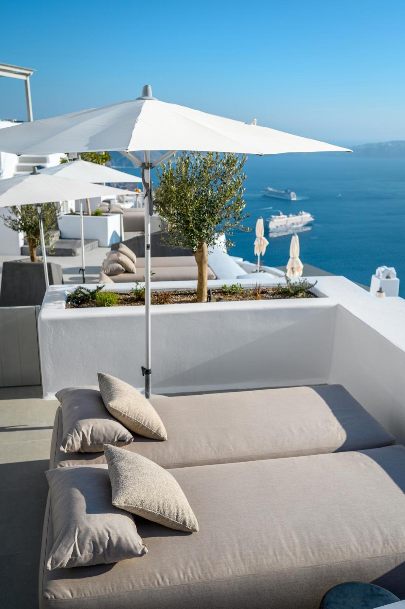 Iconic Santorini, A Boutique Cave Hotel By Sandglass Імеровіглі Номер фото