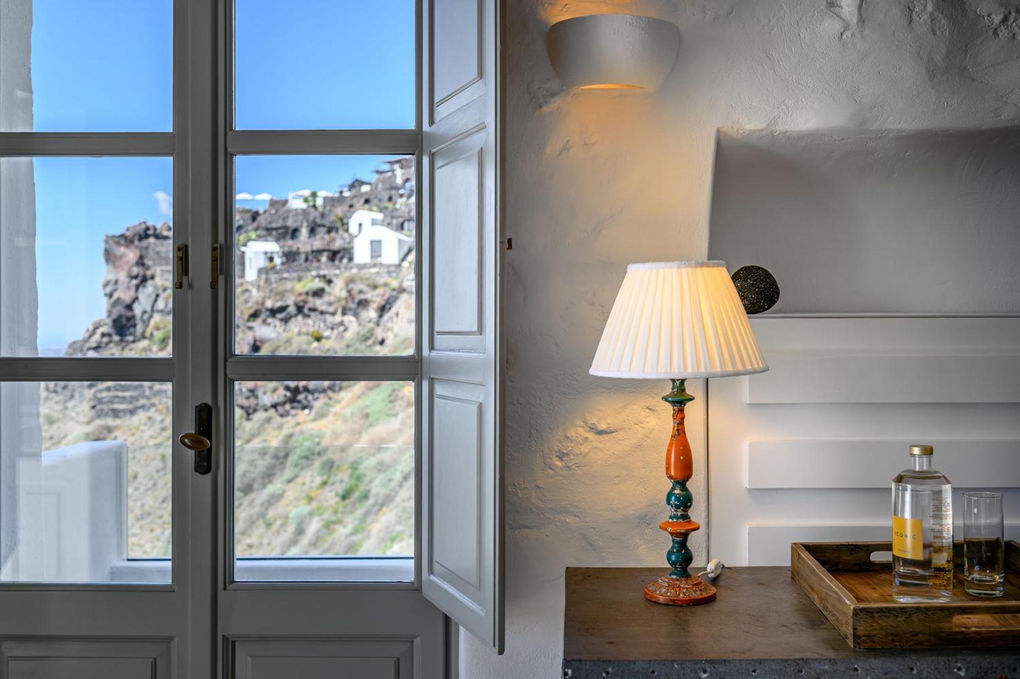 Iconic Santorini, A Boutique Cave Hotel By Sandglass Імеровіглі Номер фото